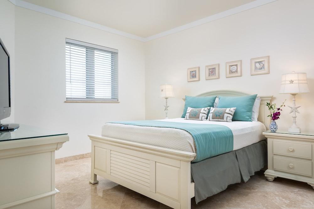 The Venetian on Grace Bay — 7