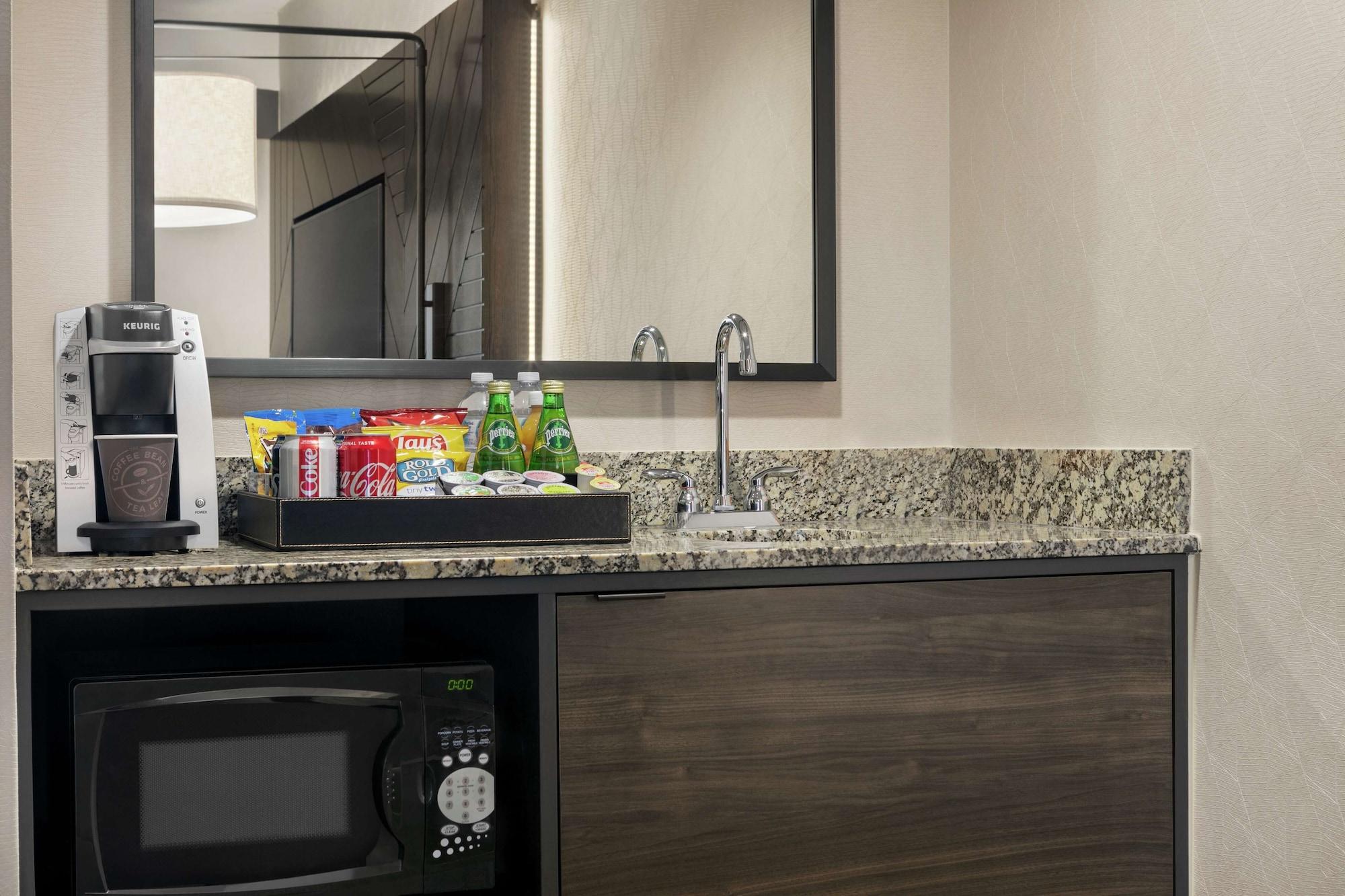 Embassy Suites By Hilton Los Angeles Downey — 9