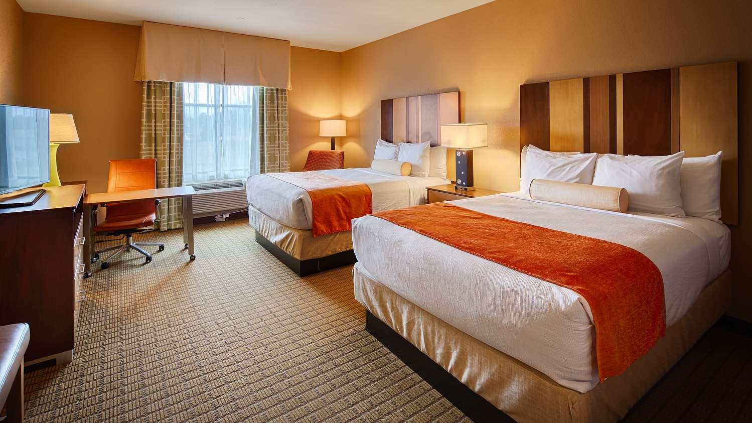 Best Western Plus Flatonia Inn — 10