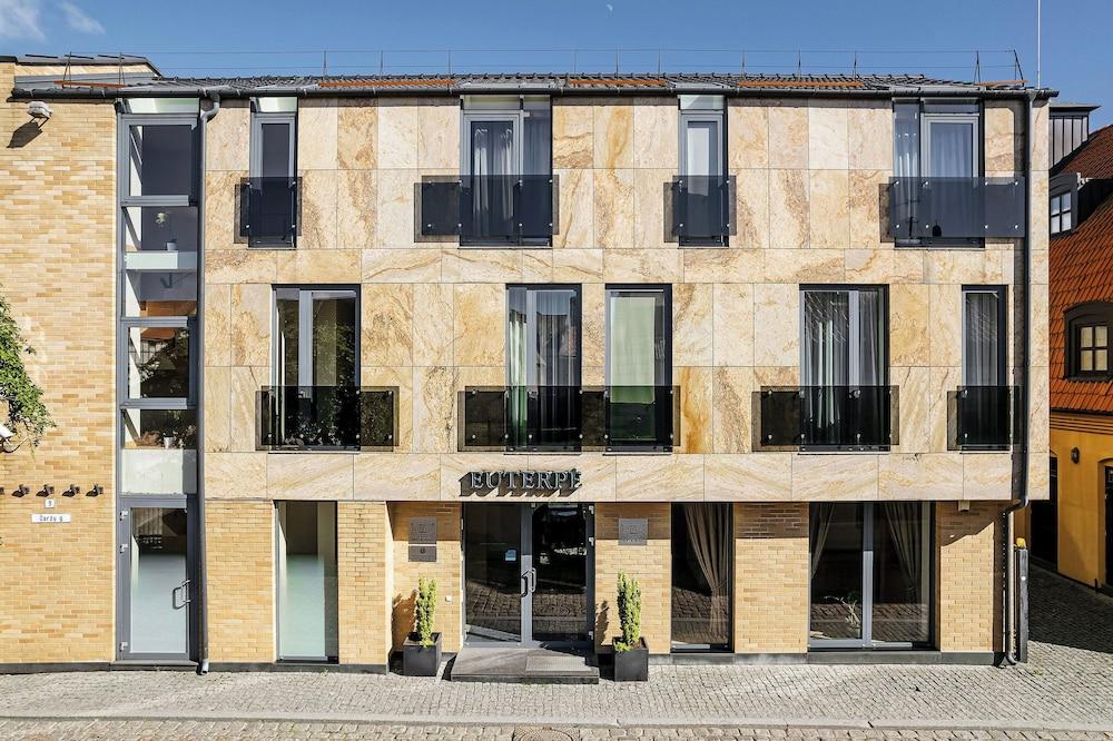 Hotel Euterpe 1255658 — 3