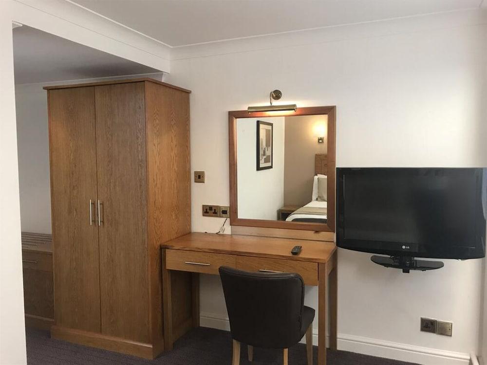 Great Barr Hotel — 2