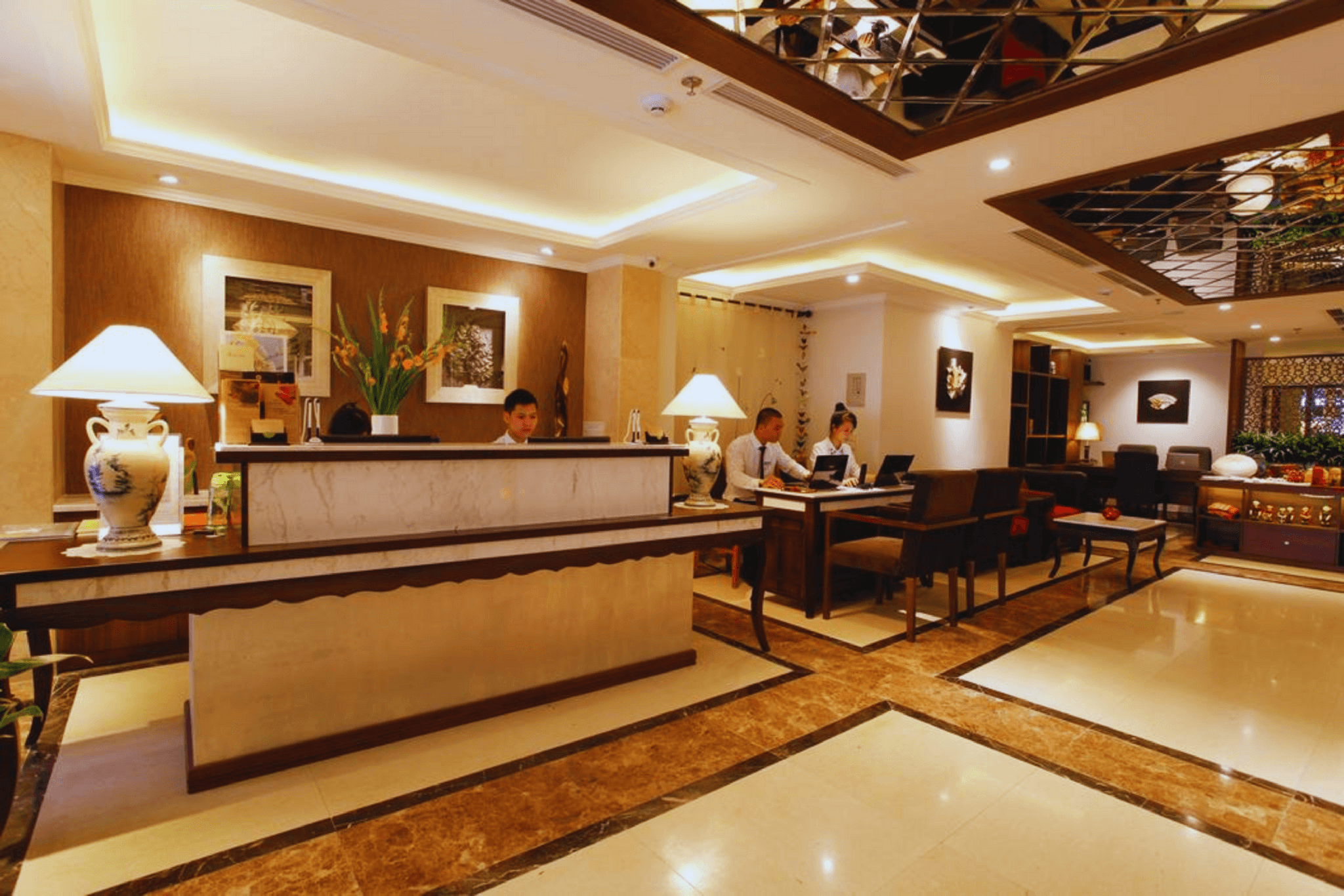 Hotel Emerald Waters Classy — 2