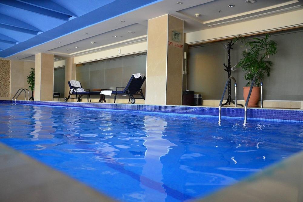 ISLAMABAD MARRIOTT HOTEL — 3