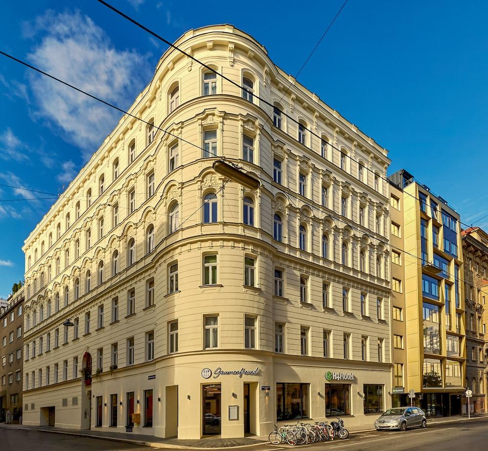 H+ Hotel Wien — 9