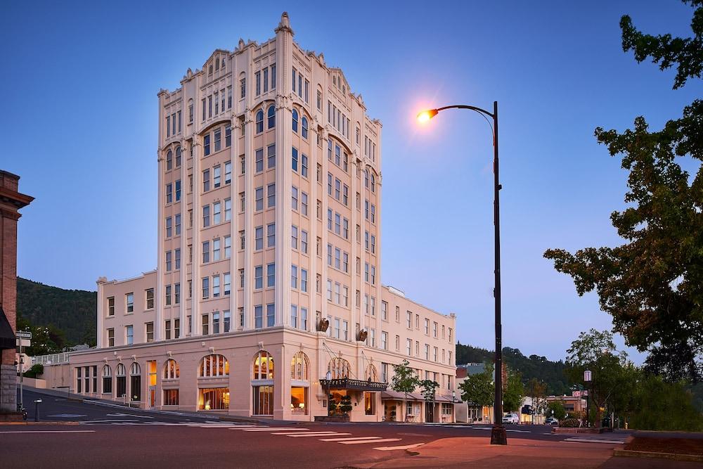 Ashland Springs Hotel — 7