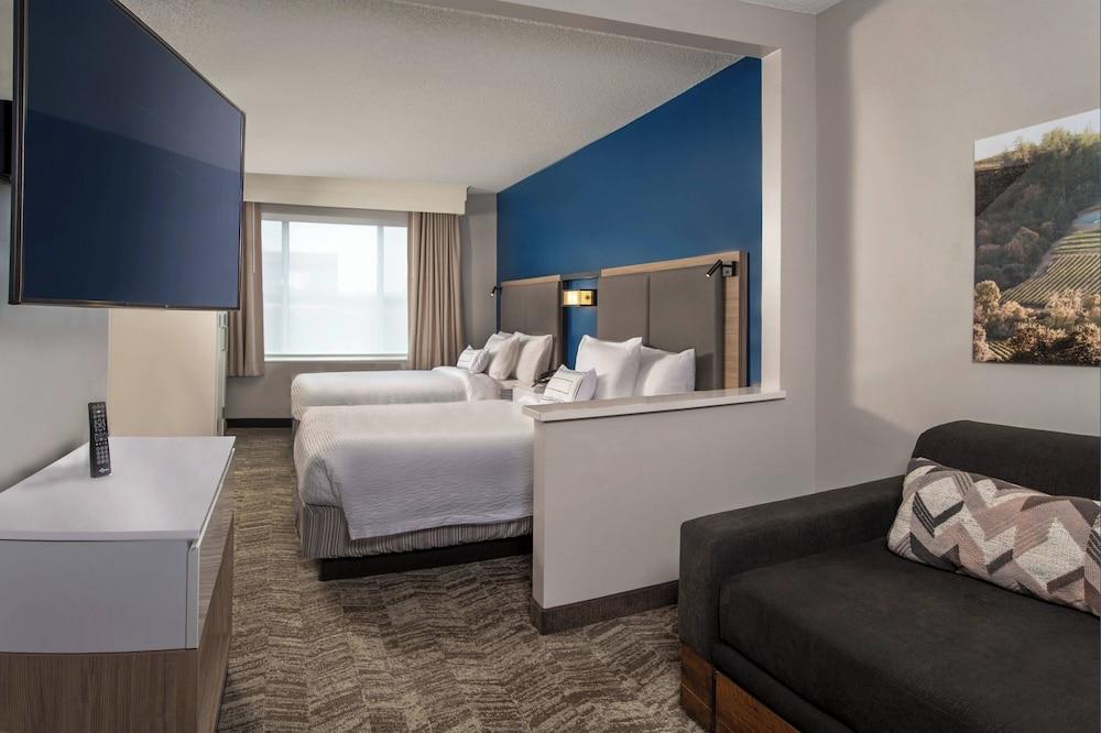 SpringHill Suites Herndon Reston — 9