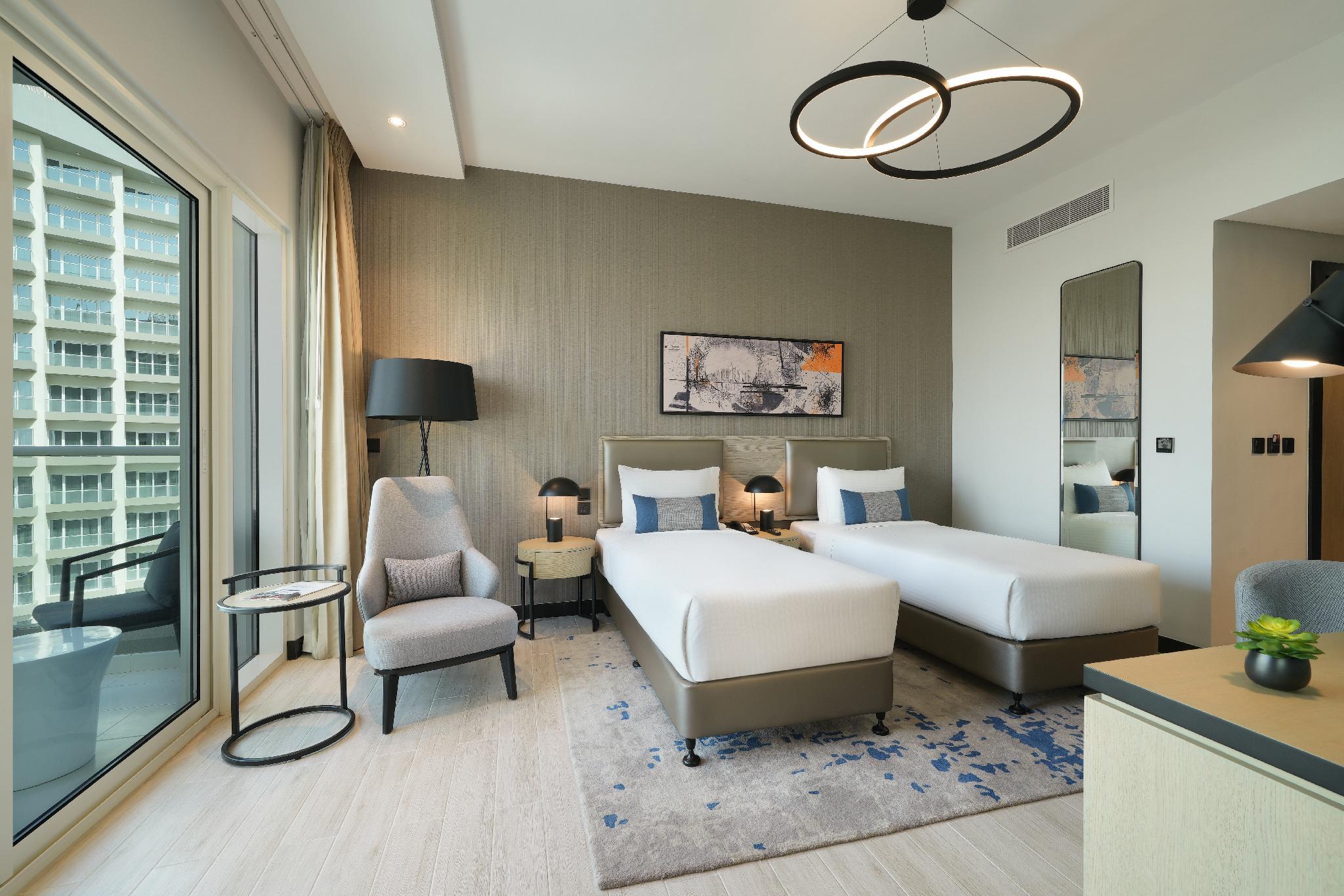 DAMAC Hills 2 Hotel - Edge by Rotana — 10