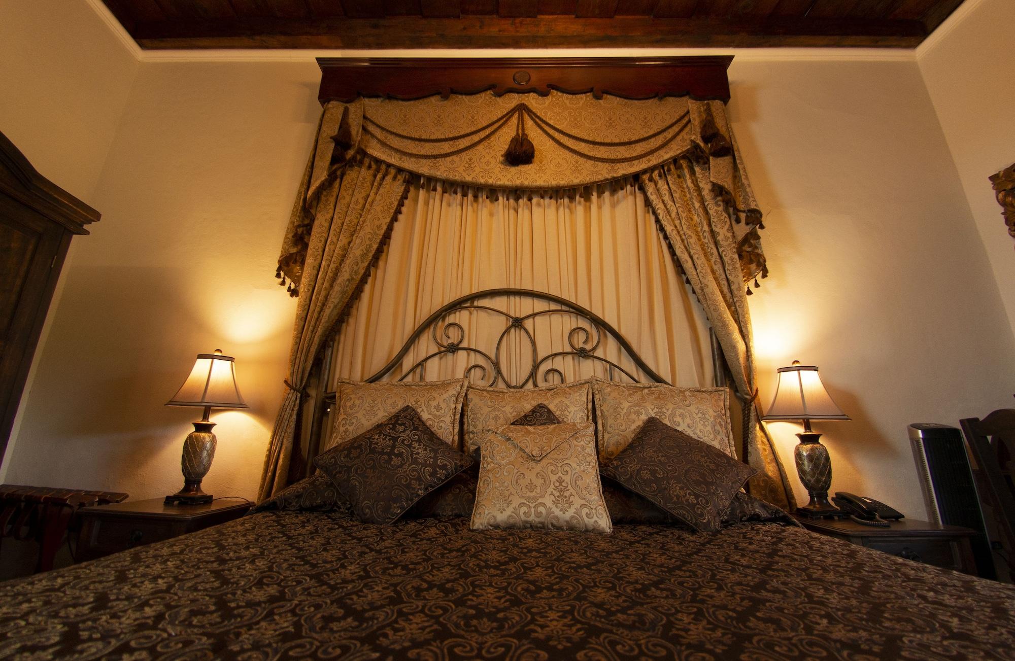 Hotel La Catedral 1138178 — 9