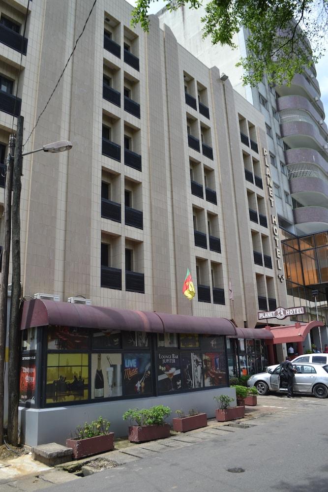 Planet Hotel — 2