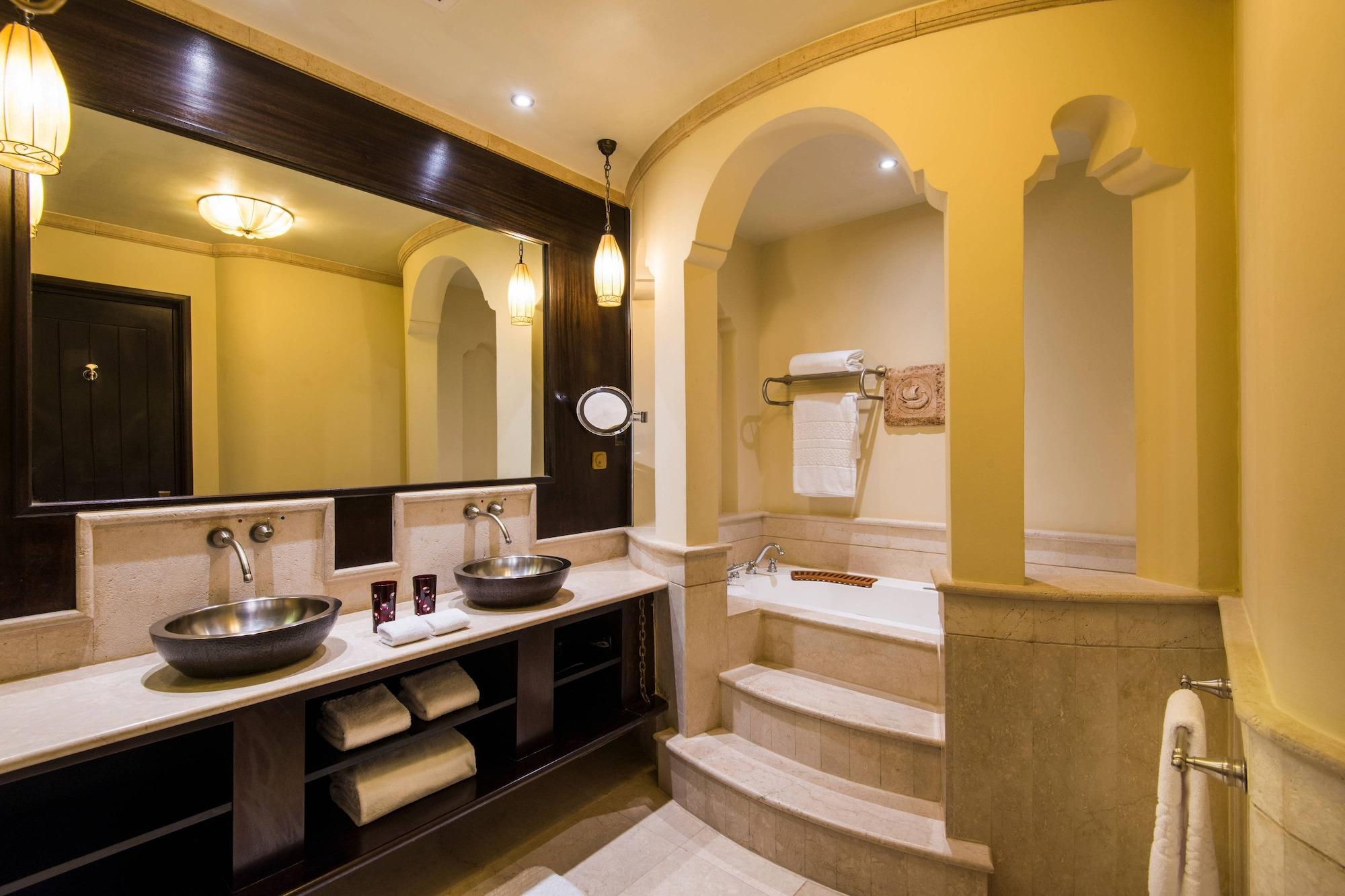 Sharq Village & Spa, a Ritz-Carlton Hotel 61154 — 3