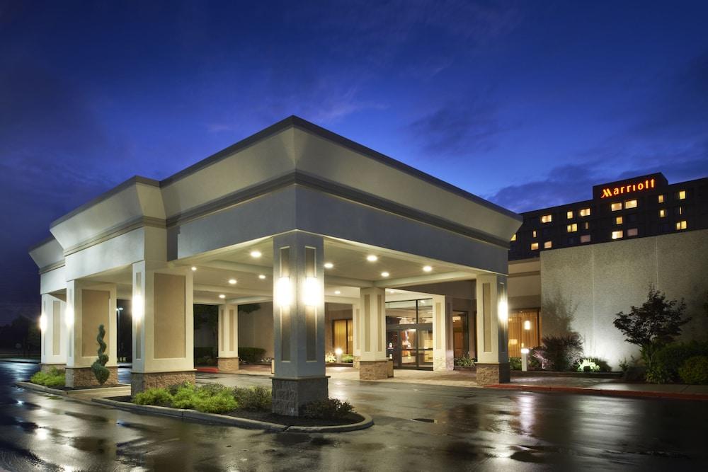 Buffalo Marriott Niagara — 4