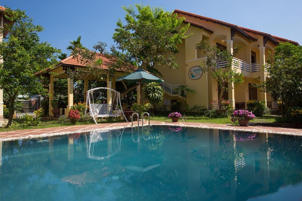 Windbell Homestay Villa — 1