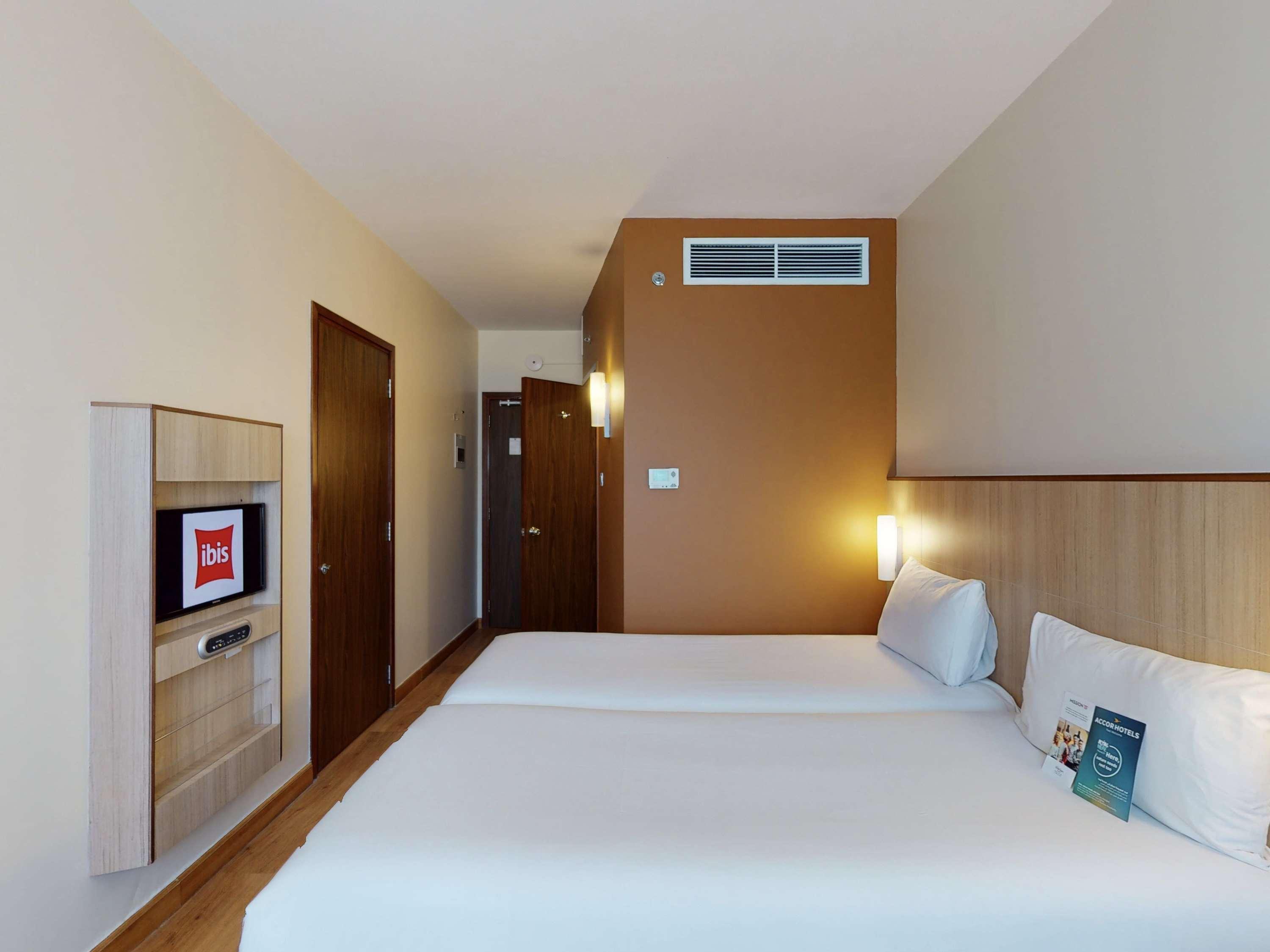 Ibis Al Barsha — 8