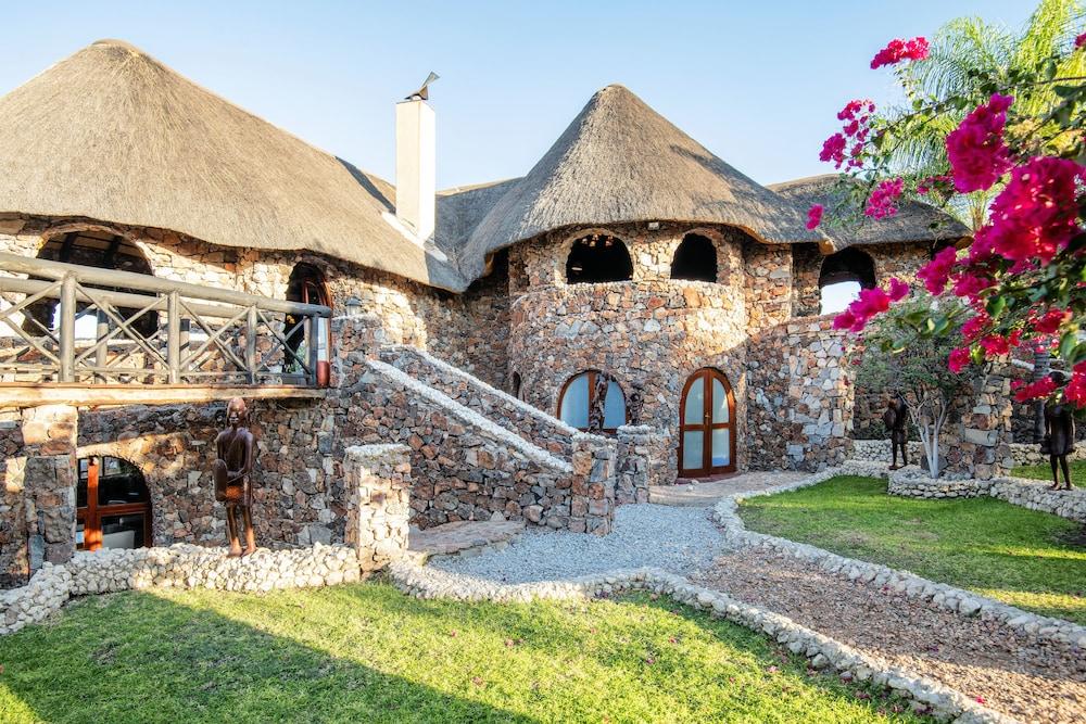Aha Eagle Tented Lodge & Spa Etosha 1111618 — 6