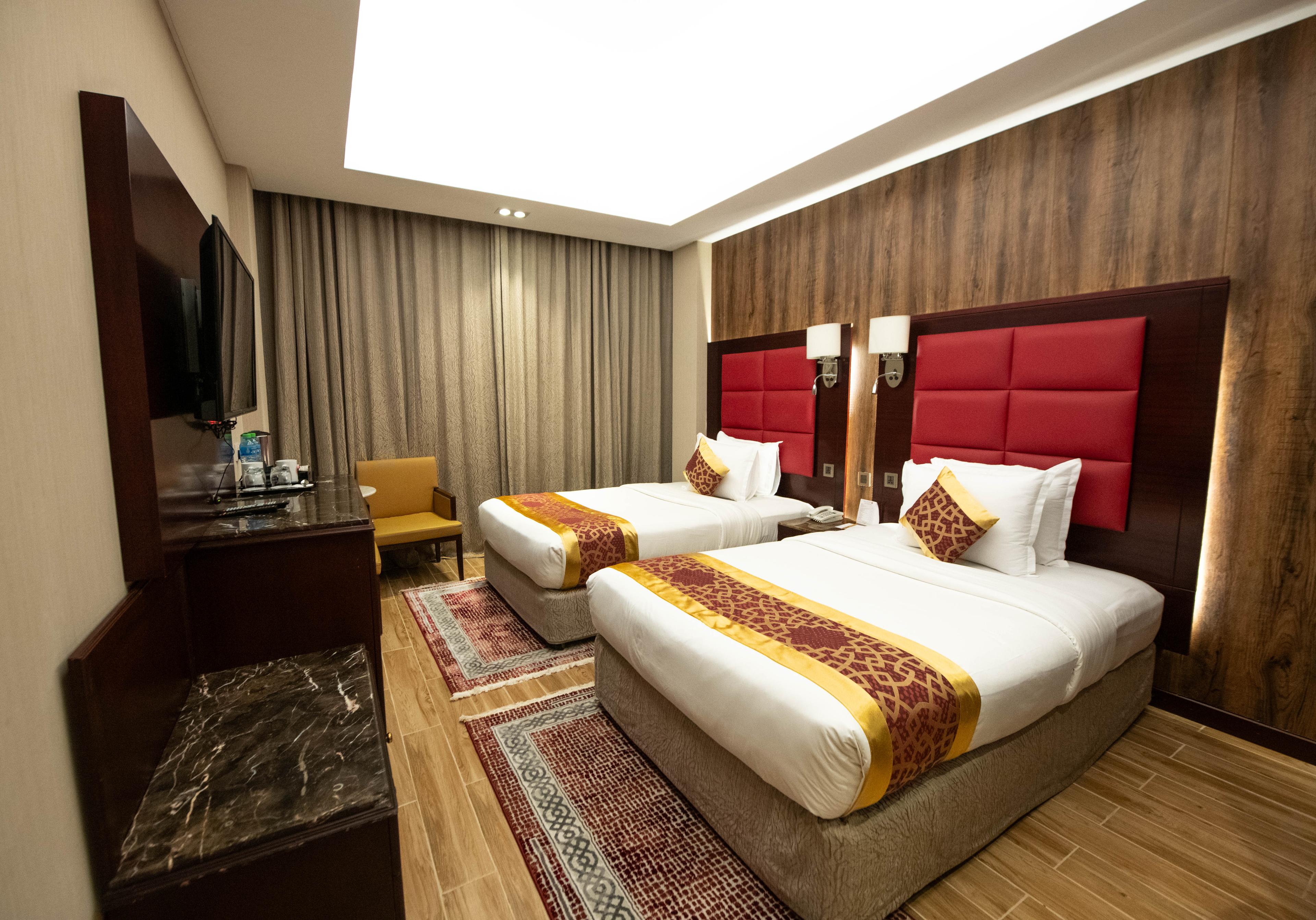 RAMEE GUESTLINE HOTEL 66204 — 10