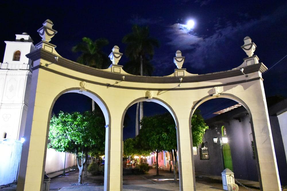 La Casa de Mamapan — 4