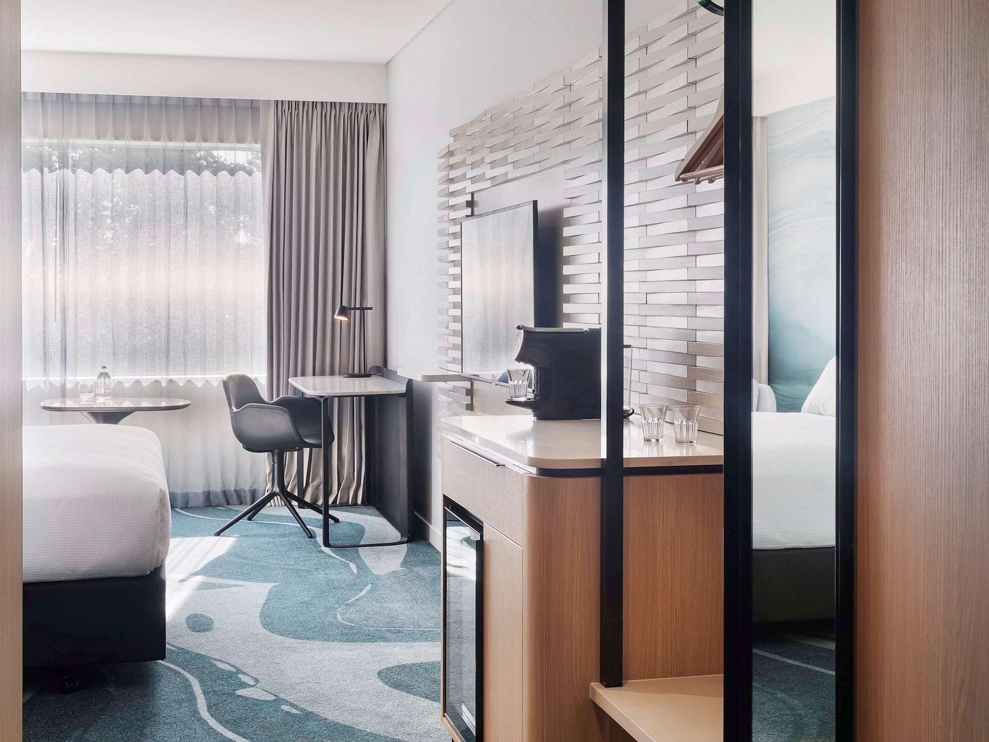 NOVOTEL HAMILTON TAINUI — 1