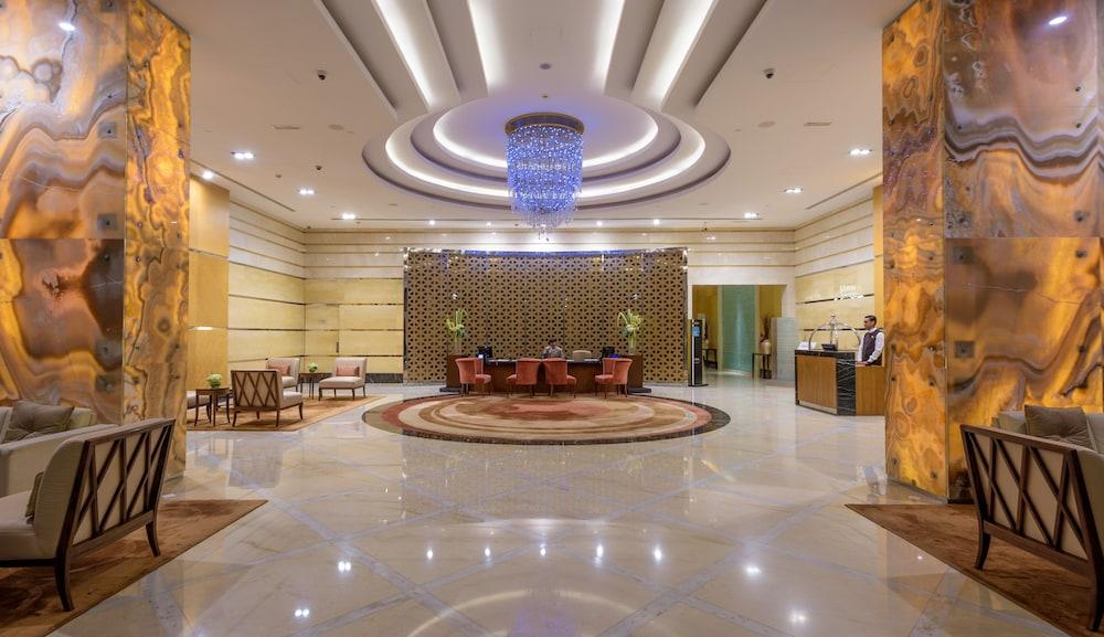 La Suite Dubai Hotel & Apartments — 2