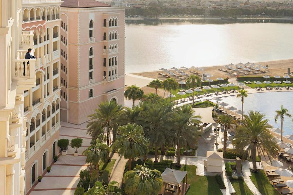 The Ritz Carlton Abu Dhabi Grand Canal — 9