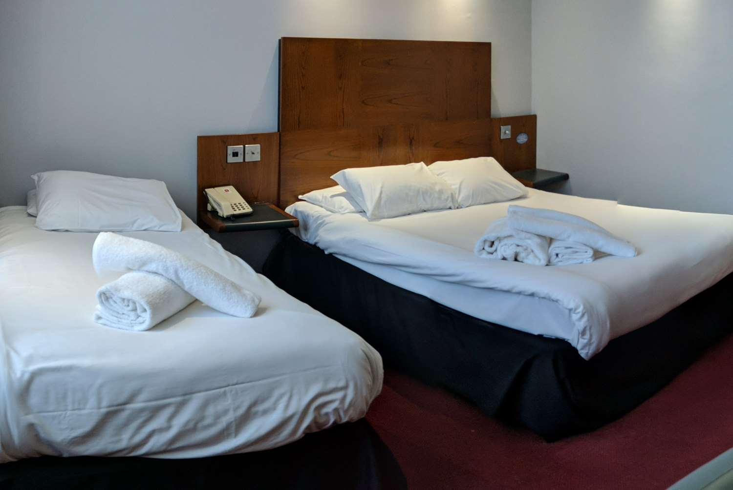 Ramada Loughborough Hotel — 8