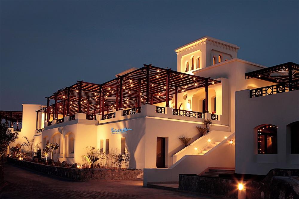 The Cove Rotana Resort — 3