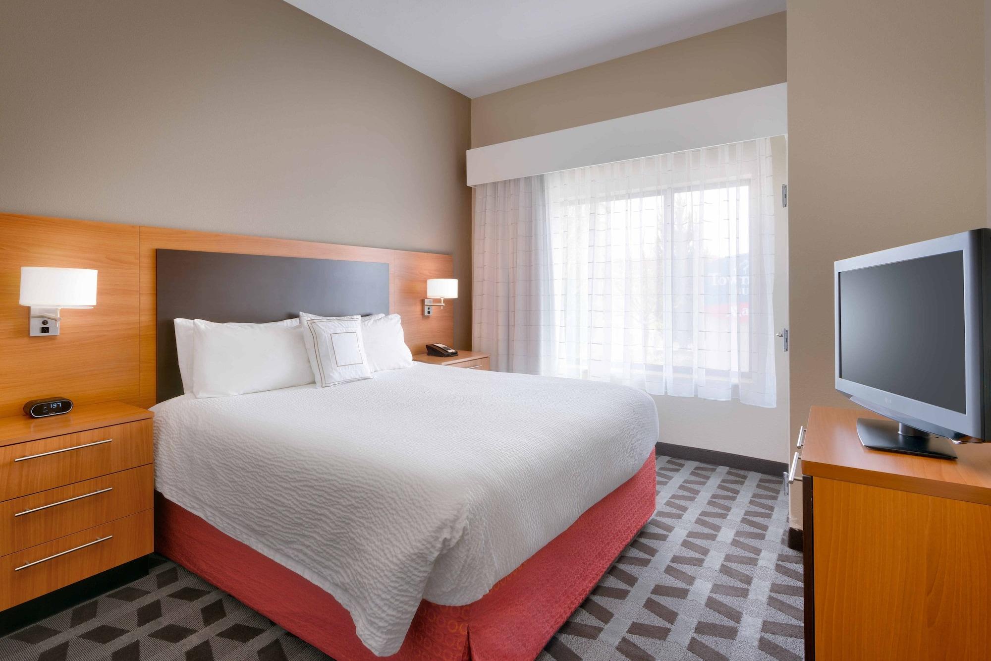TownePlace Suites Elko — 8