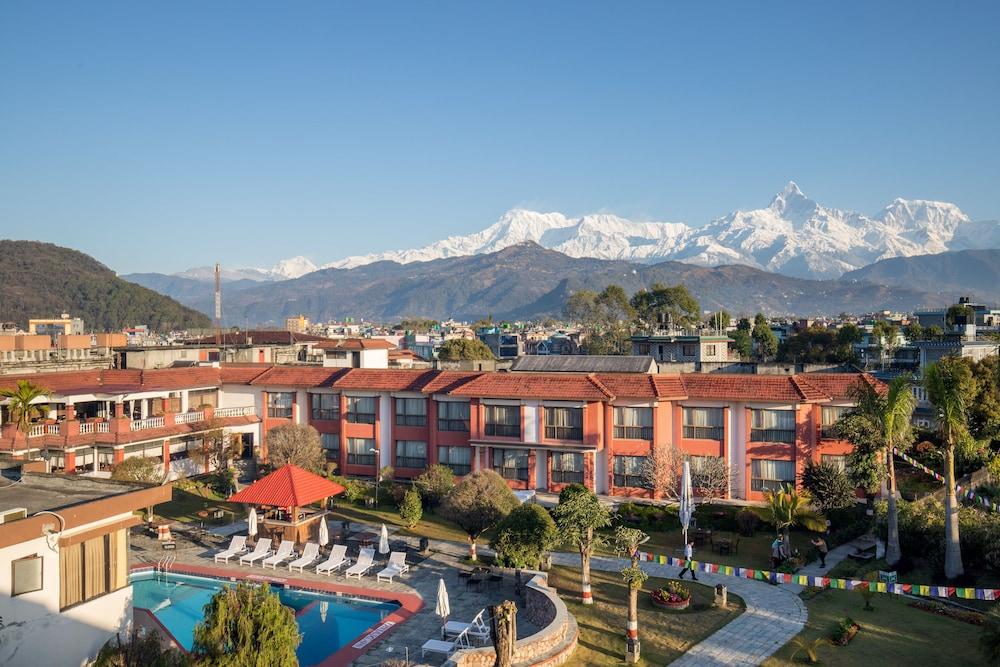 Pokhara Grande — 6
