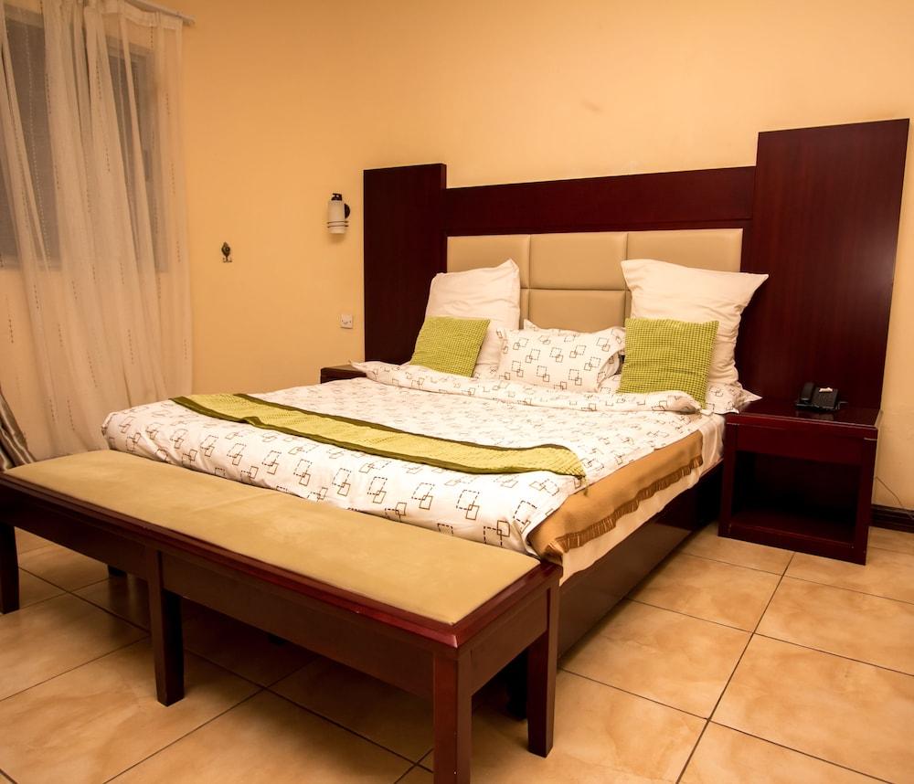 Mika Hotel — 8