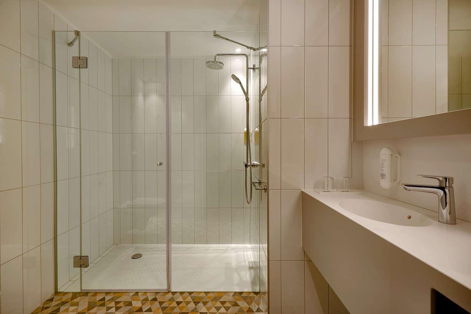 H+ Hotel Wien — 3