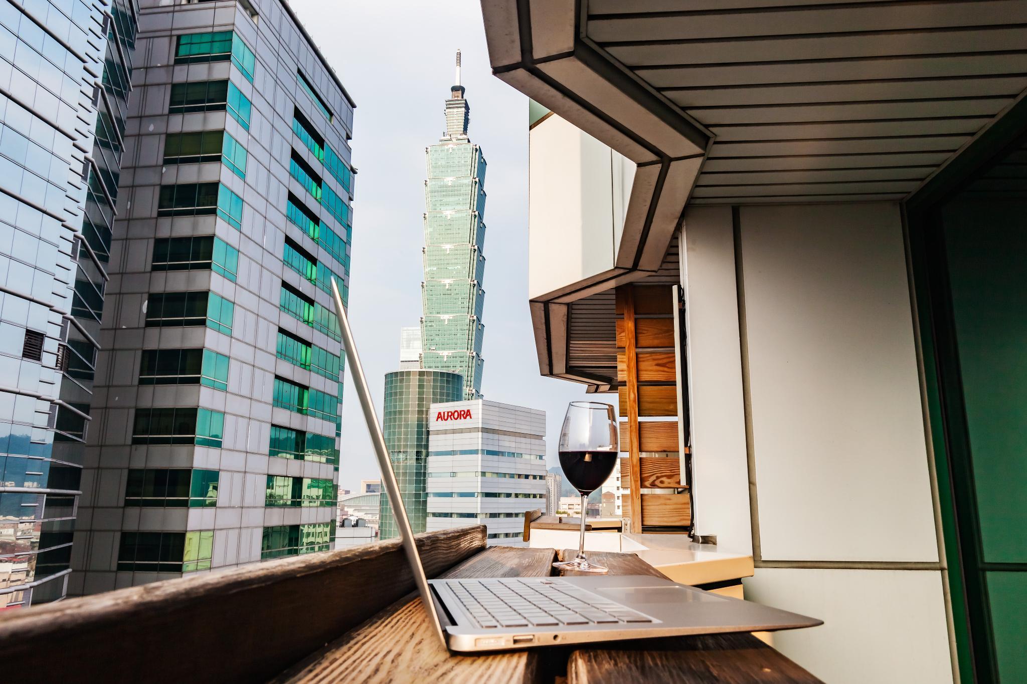 PACIFIC BUSINESS CENTER — 9
