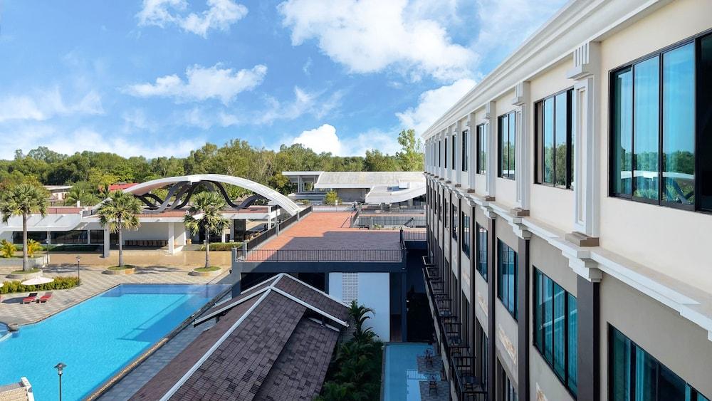 PACIFIC HOTEL AND SPA SIEM REAP 98325 — 9