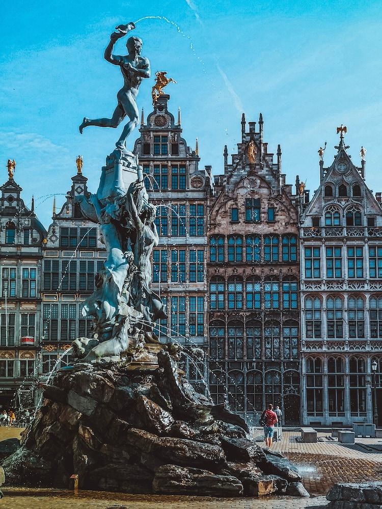Leonardo Hotel Antwerp — 6