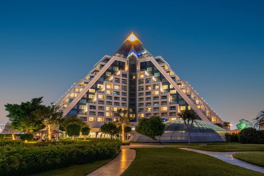 Raffles Dubai Hotel — 3