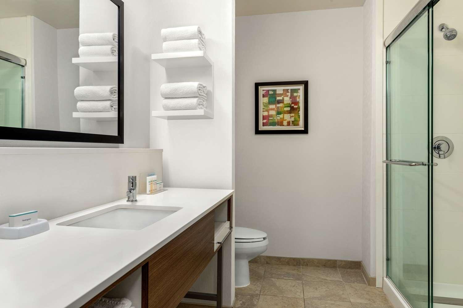 Hampton Inn Athens, OH — 2