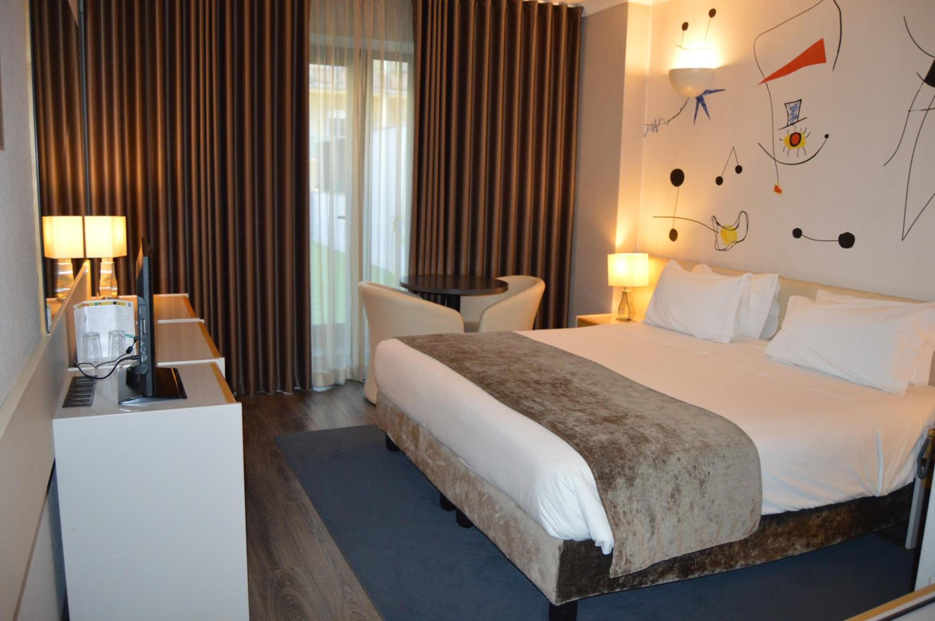 3K BARCELONA HOTEL(ex. HOTEL VIP EXECUTIVE BARCELONA) 99012 — 9