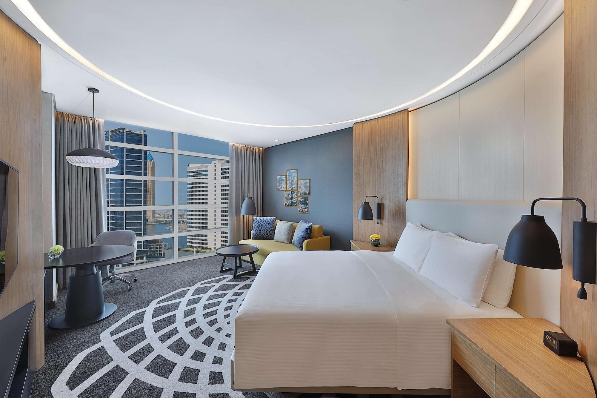 Doubletree by Hilton Dubai Business Bay — 8