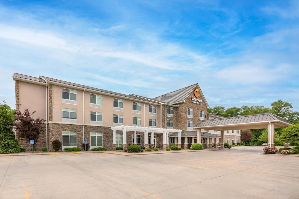 Comfort Inn & Suites Dover, OH — 2