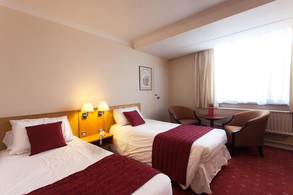 Roundhouse Hotel Bournemouth — 7
