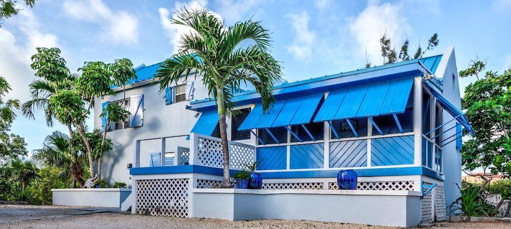 Grace Bay Beach Ocean Villas — 4