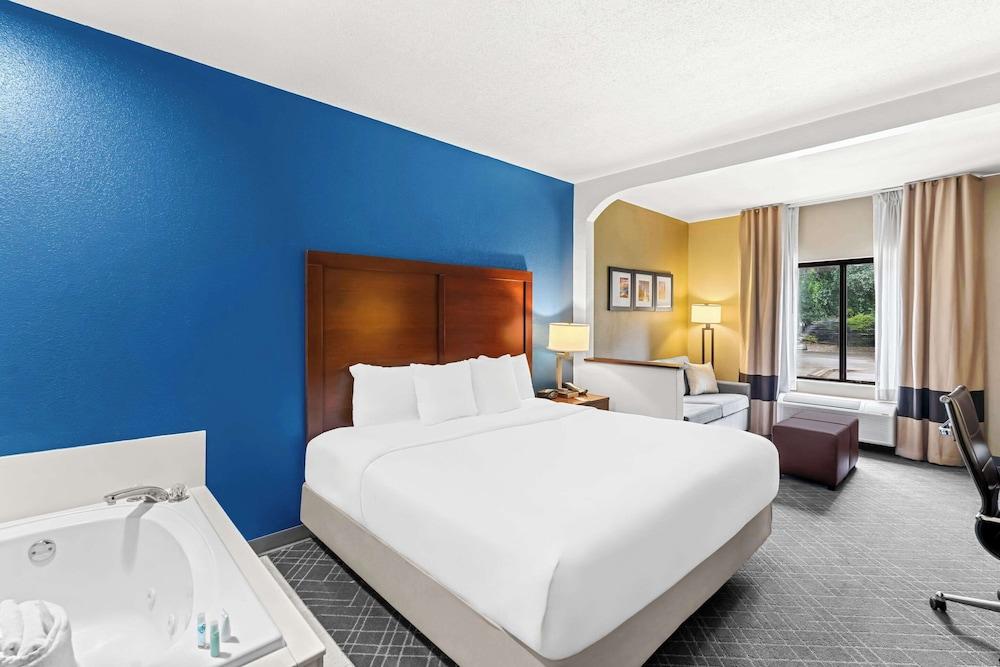 Comfort Suites Daphne - Mobile East Bay — 9