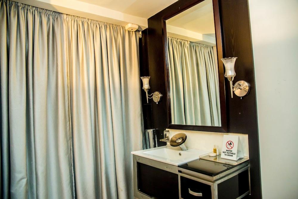 Starfire Hotel — 9
