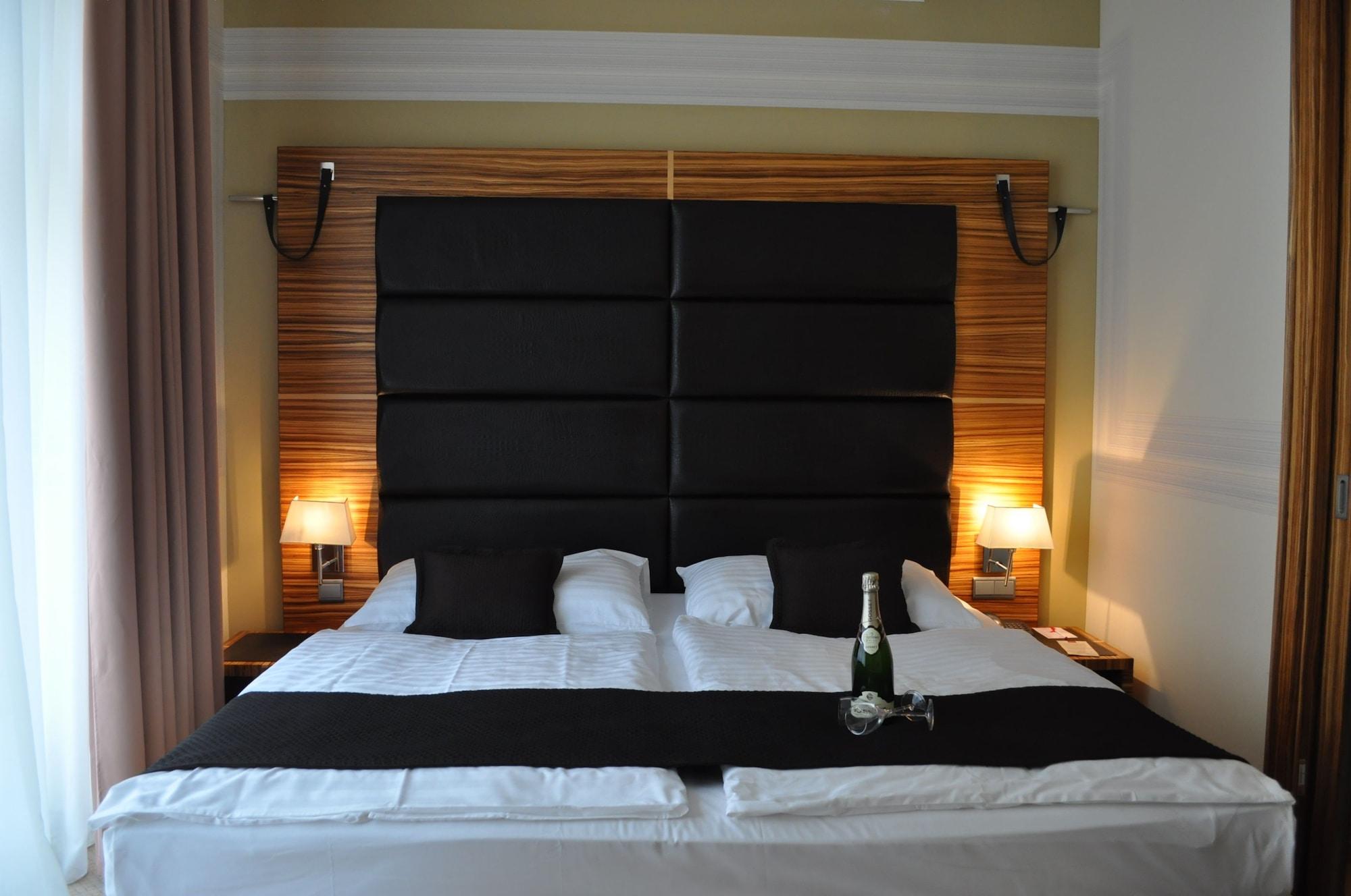 ART HOTEL WILLIAM — 10