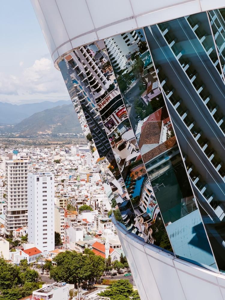 SHERATON NHA TRANG HOTEL & SPA — 3