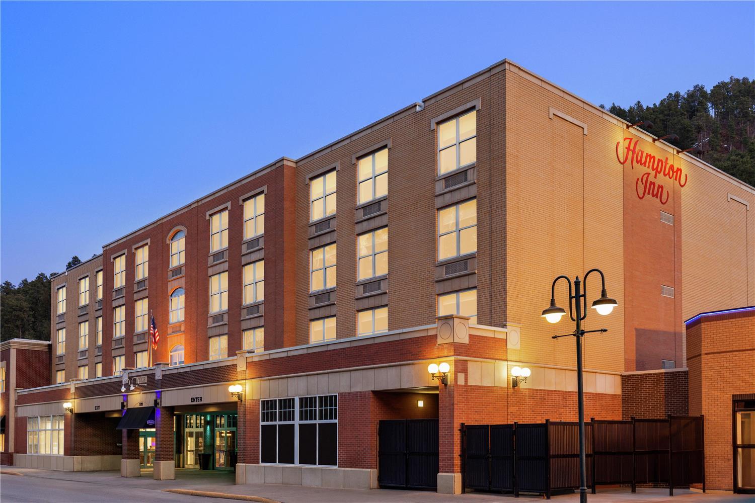 Hampton Inn Deadwood At Tin Lizzie Gaming Resort Sd — 2