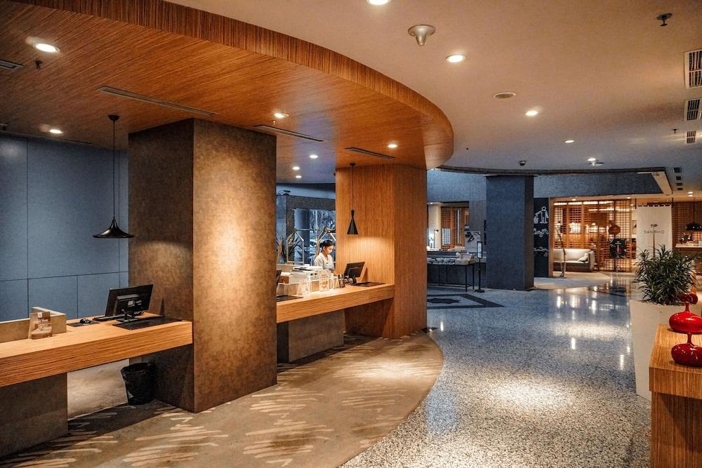 Kimaya Slipi Jakarta by Harris — 10