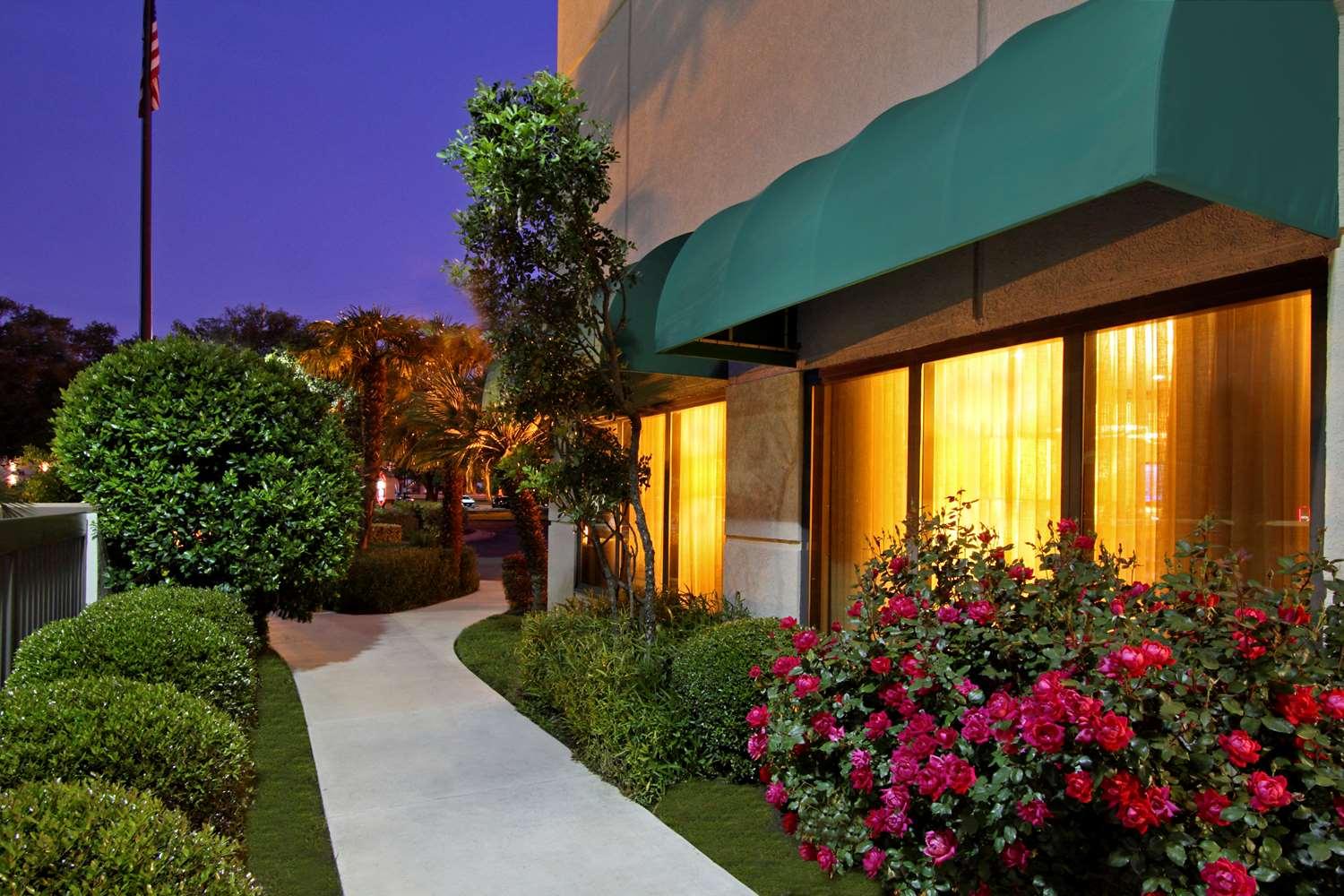 Hampton Inn Austin/Airport Area South — 2