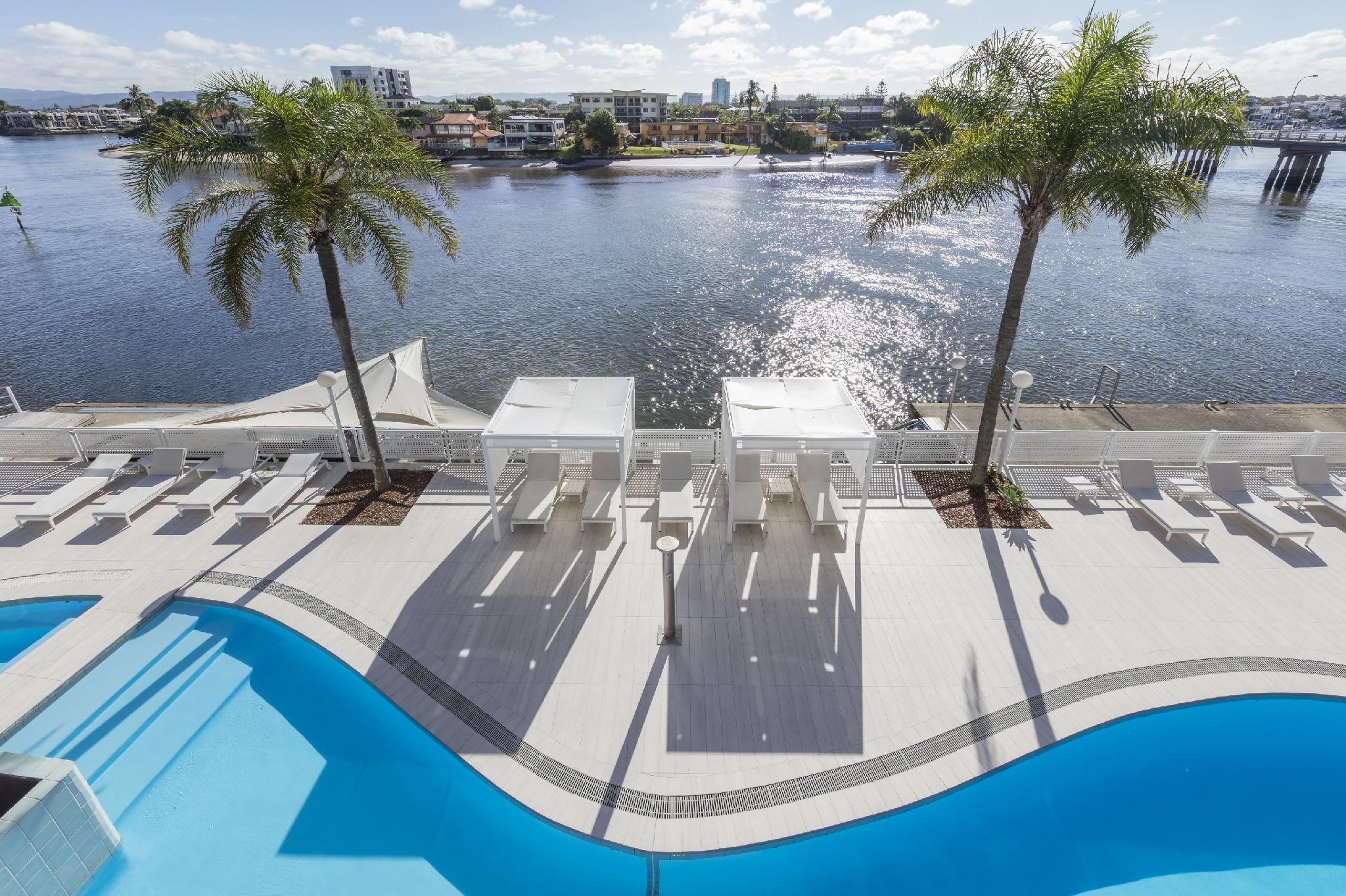 VIBE HOTEL GOLD COAST — 9