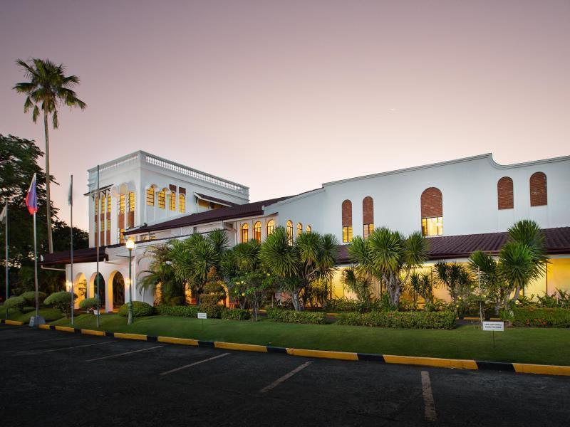 Montebello Hotel 20614 — 3