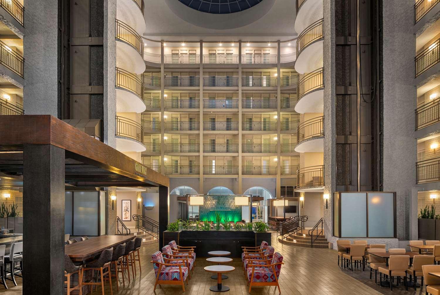 Embassy Suites by Hilton El Paso — 3