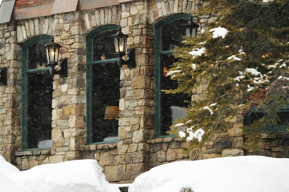 DEER LODGE — 2